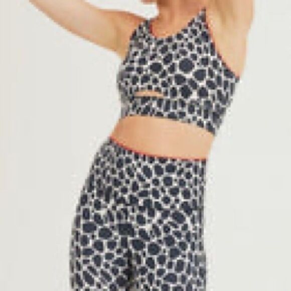 Mono B | EUC Dark Giraffe Peekaboo Racerback Sports Bra Size M - Picture 7 of 7
